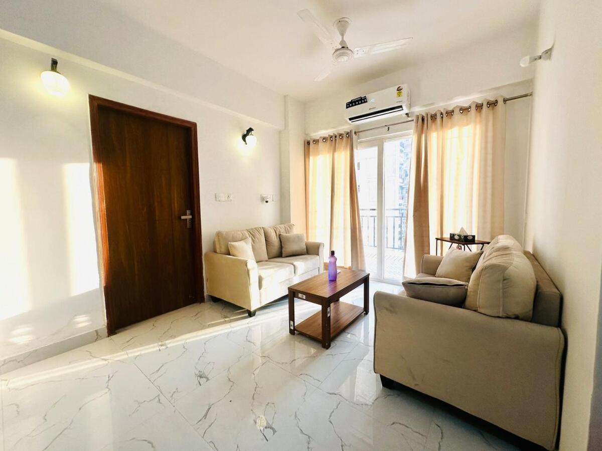 Cozy And Comfort Stay In Greater Noida Exterior foto