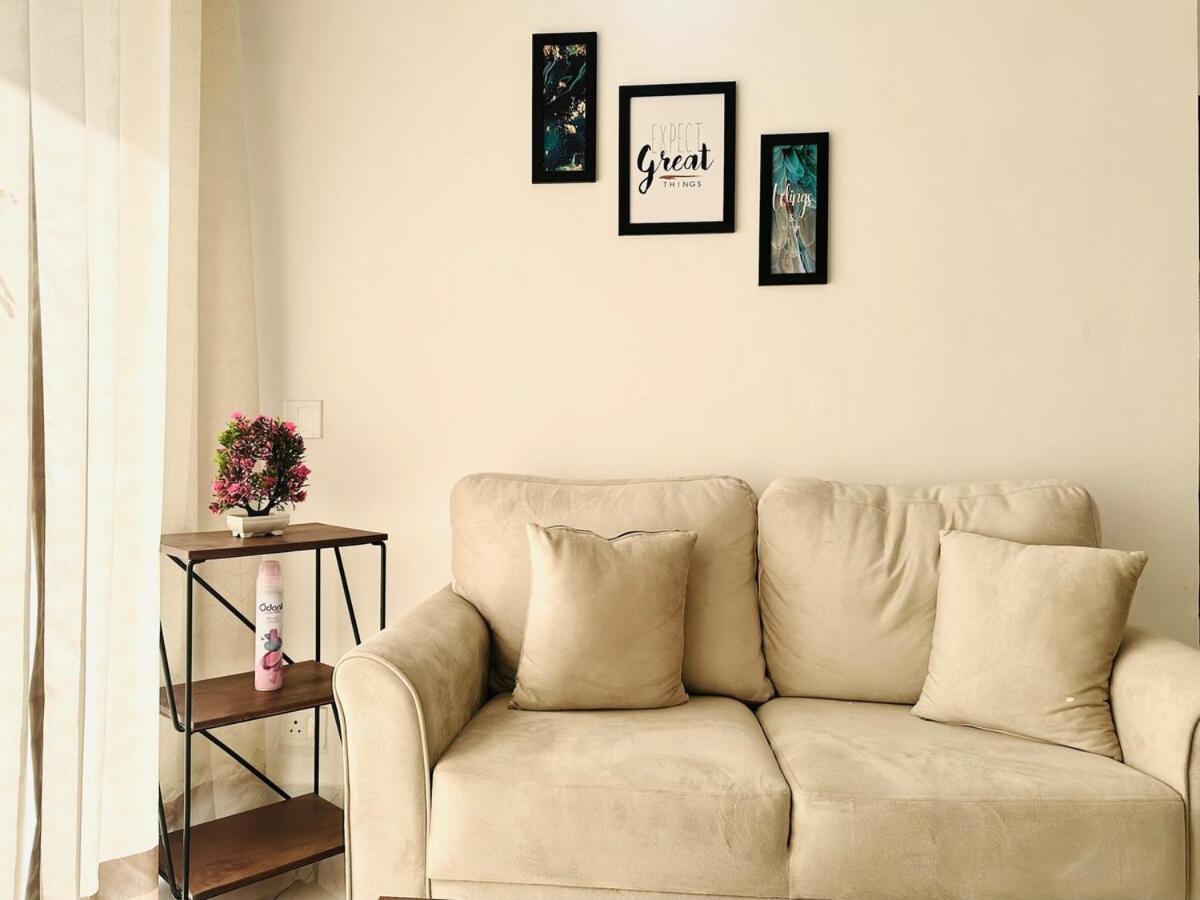 Cozy And Comfort Stay In Greater Noida Exterior foto